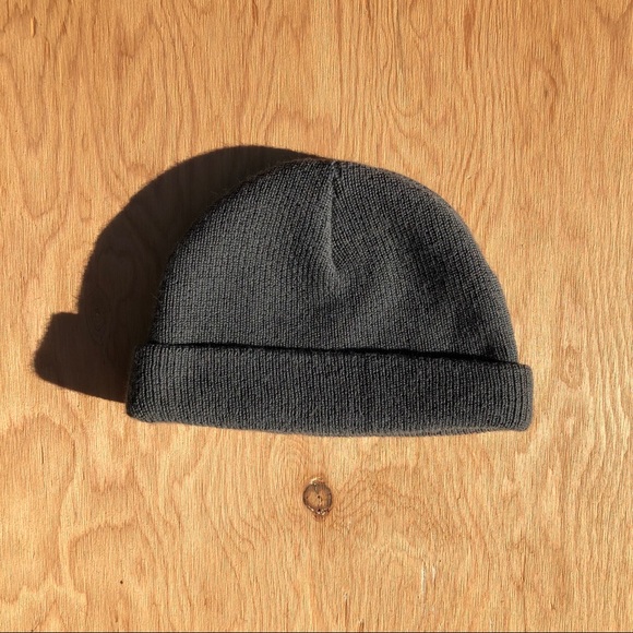 OTH beanie - Picture 2 of 3